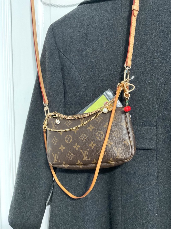 Louis Vuitton Handbags - ✅ LV Pochette Accesories LOUIS VUITTON AUTHENTIC+BOX+DUSTBAG